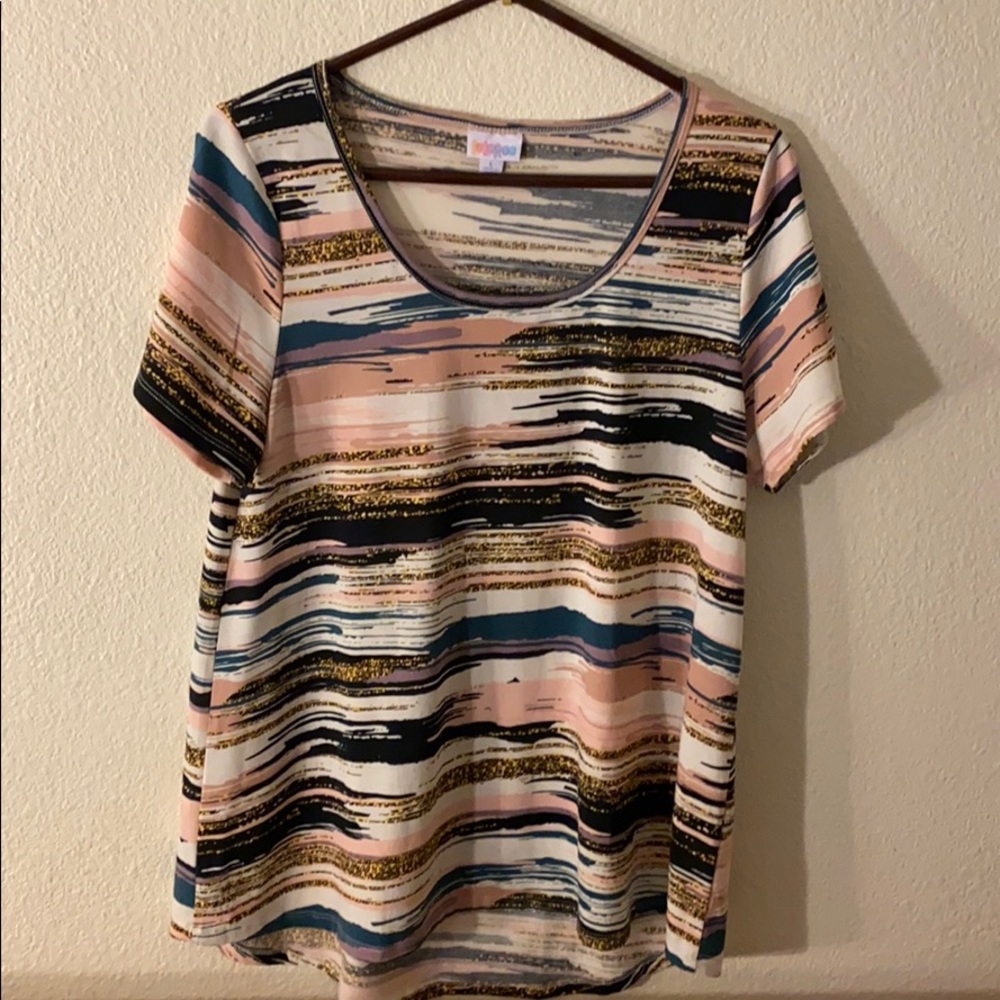 Lularoe Classic Tee